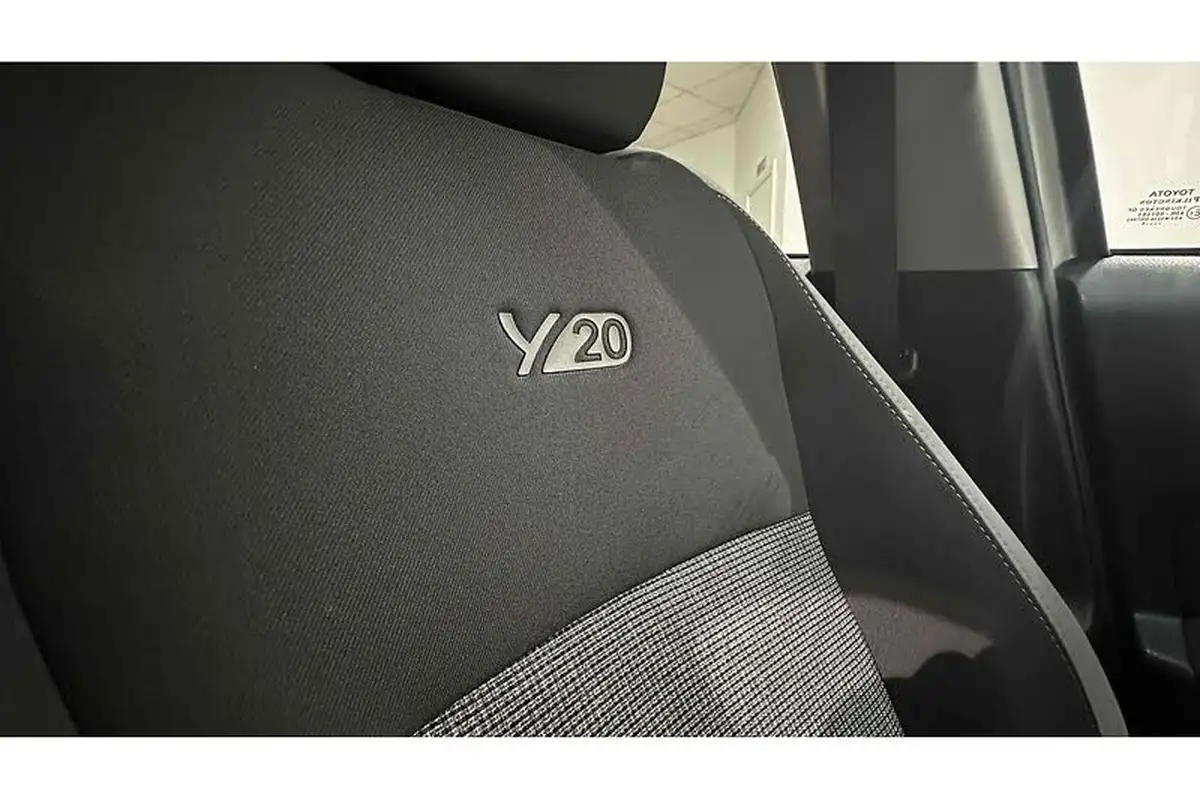 2019-toyota-yaris-15-vvt-i-y20-111bhp-1496cc-big-39