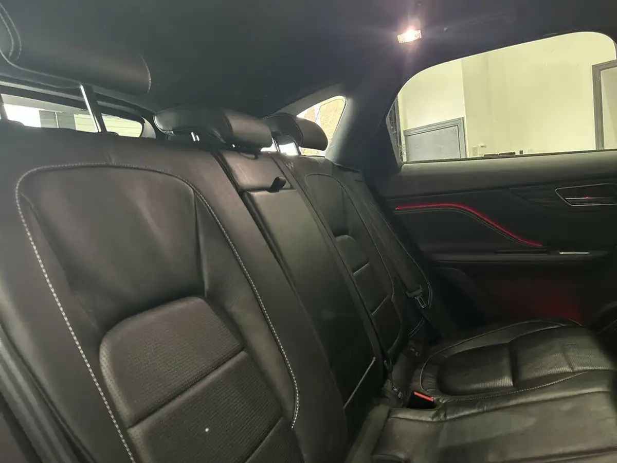 2017-jaguar-f-pace-20-i4d-r-sport-180ps-awd-auto-big-13