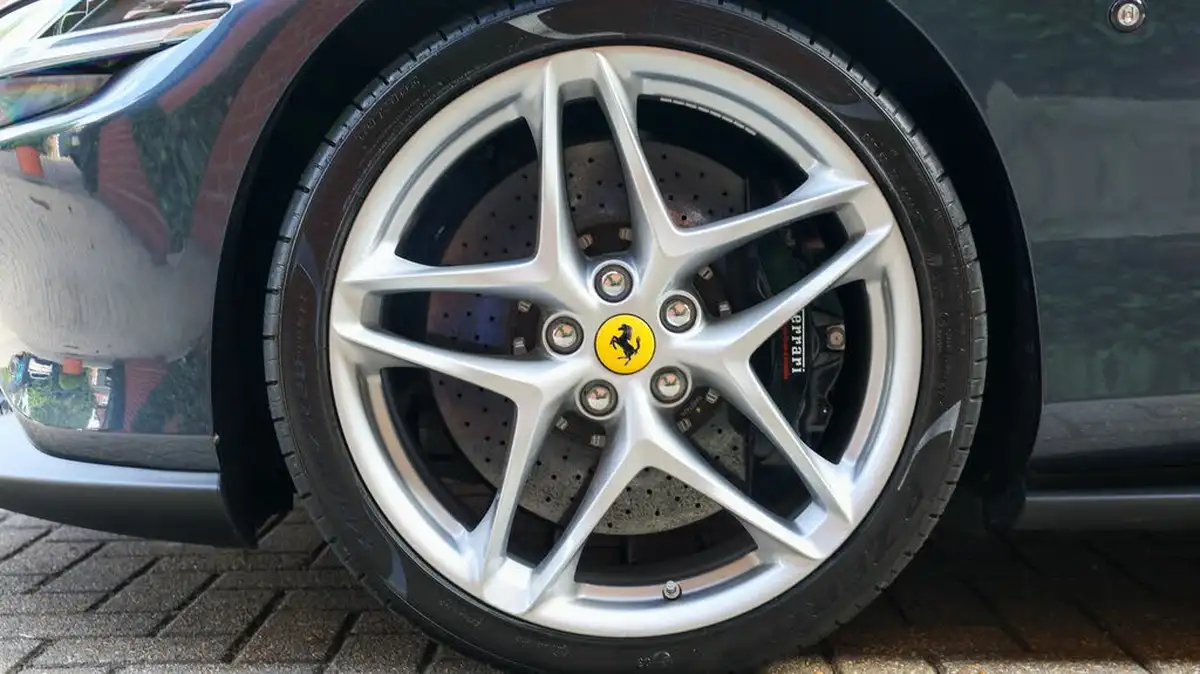 2024-ferrari-roma-38t-v8-spider-f1-dct-euro-6-ss-2dr-big-18