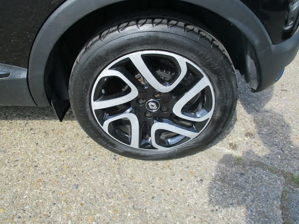 2017-renault-captur-12-tce-dynamique-s-nav-big-8