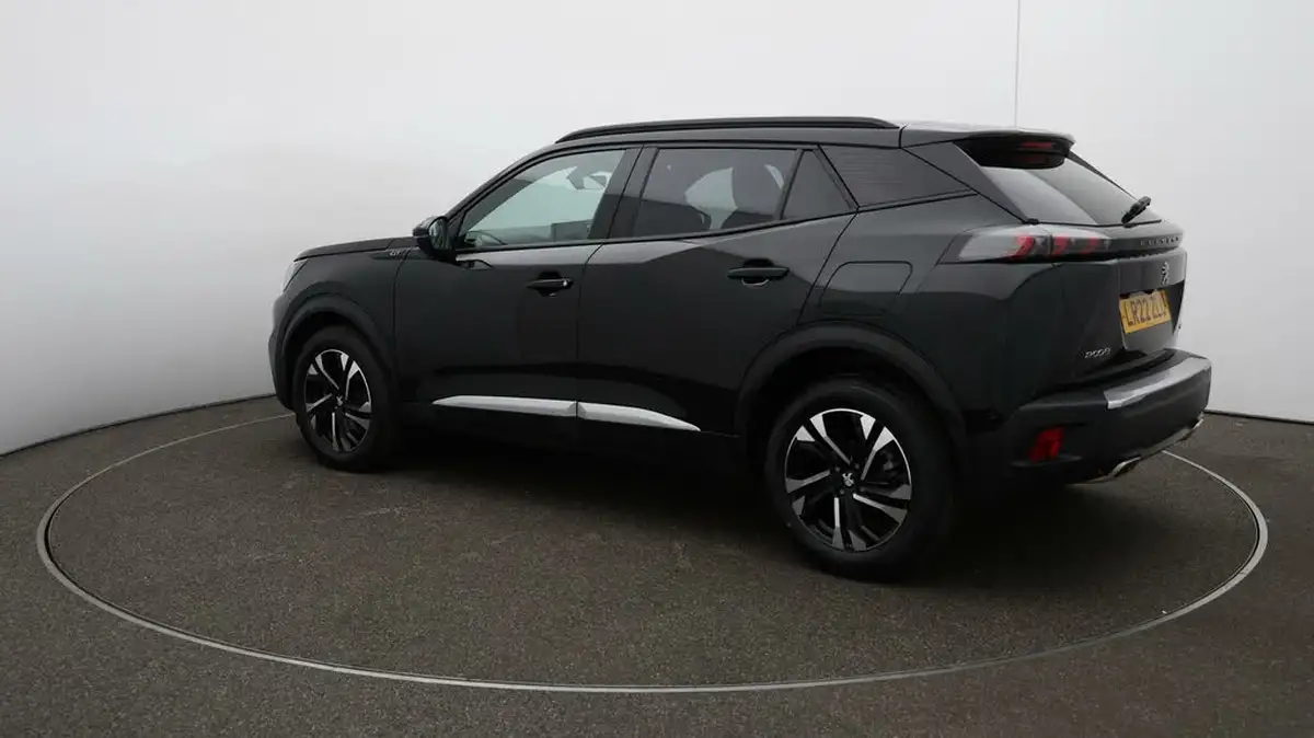 2022-peugeot-2008-suv-12-puretech-gt-eat8-big-30