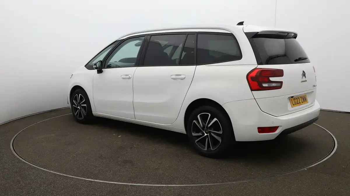 2022-citroen-grand-c4-spacetourer-12-puretech-sense-eat8-big-5