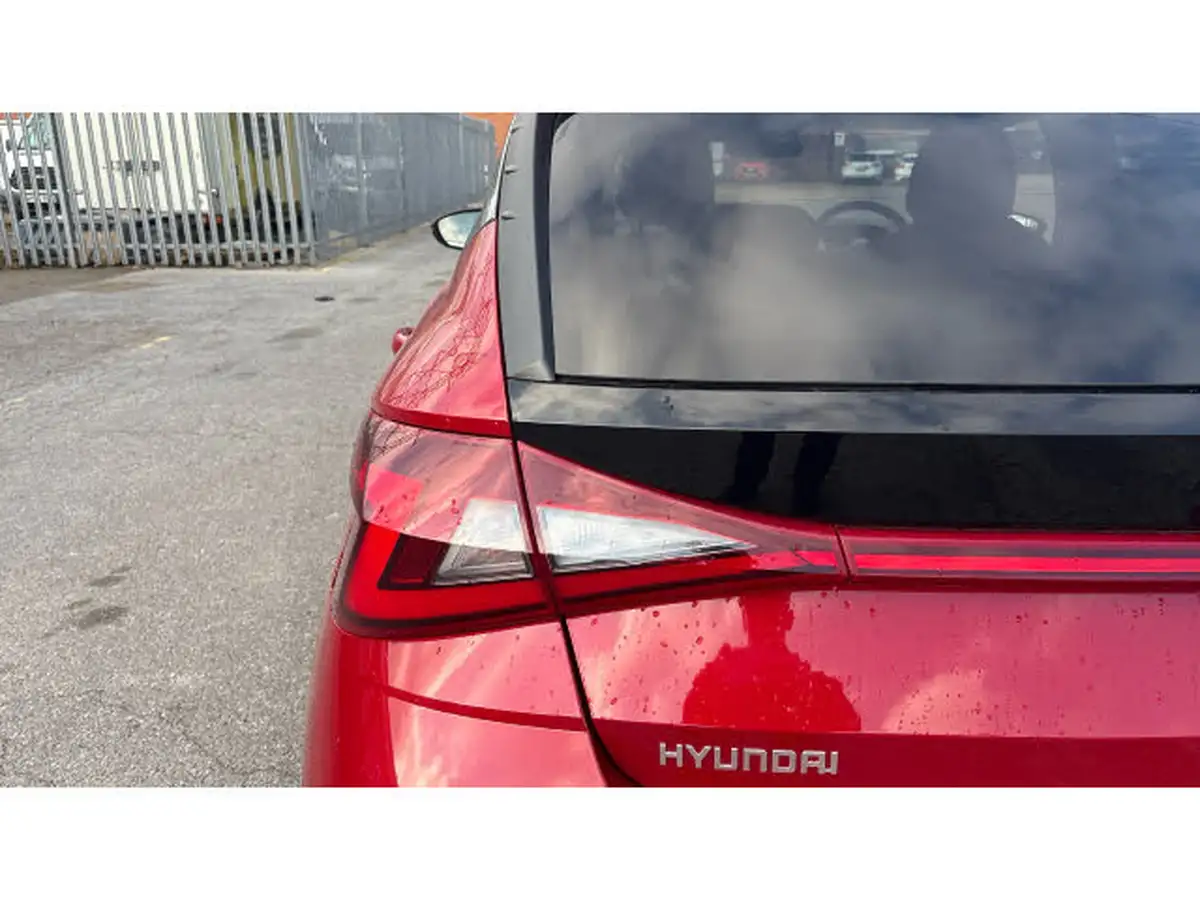 2024-hyundai-i20-10-t-gdi-premium-big-35