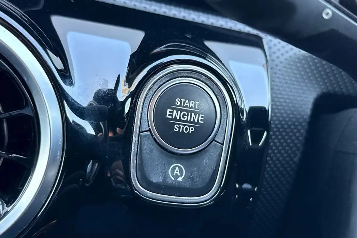 2019-mercedes-benz-a-class-13-a180-amg-line-hatchback-5d-big-34