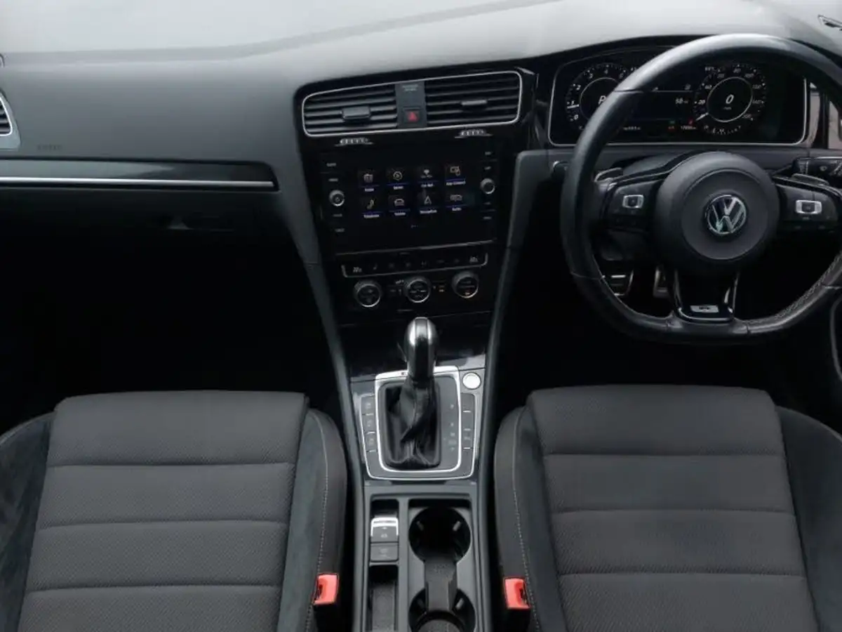 2020-volkswagen-golf-20-tsi-r-300ps-hatchback-5d-big-2