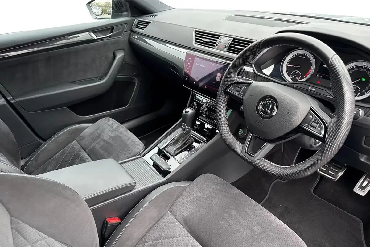 2019-skoda-superb-20tdi-sportline-plus-190ps-hatchback-dsg-big-13