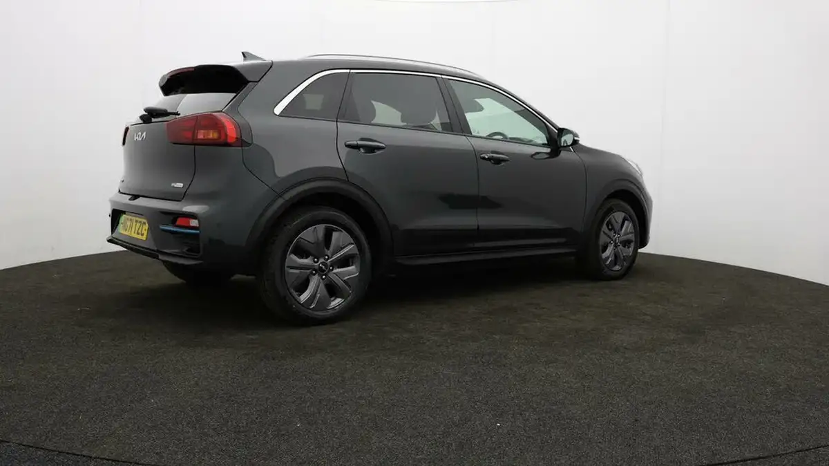 2022-kia-e-niro-ev-2-64-big-25