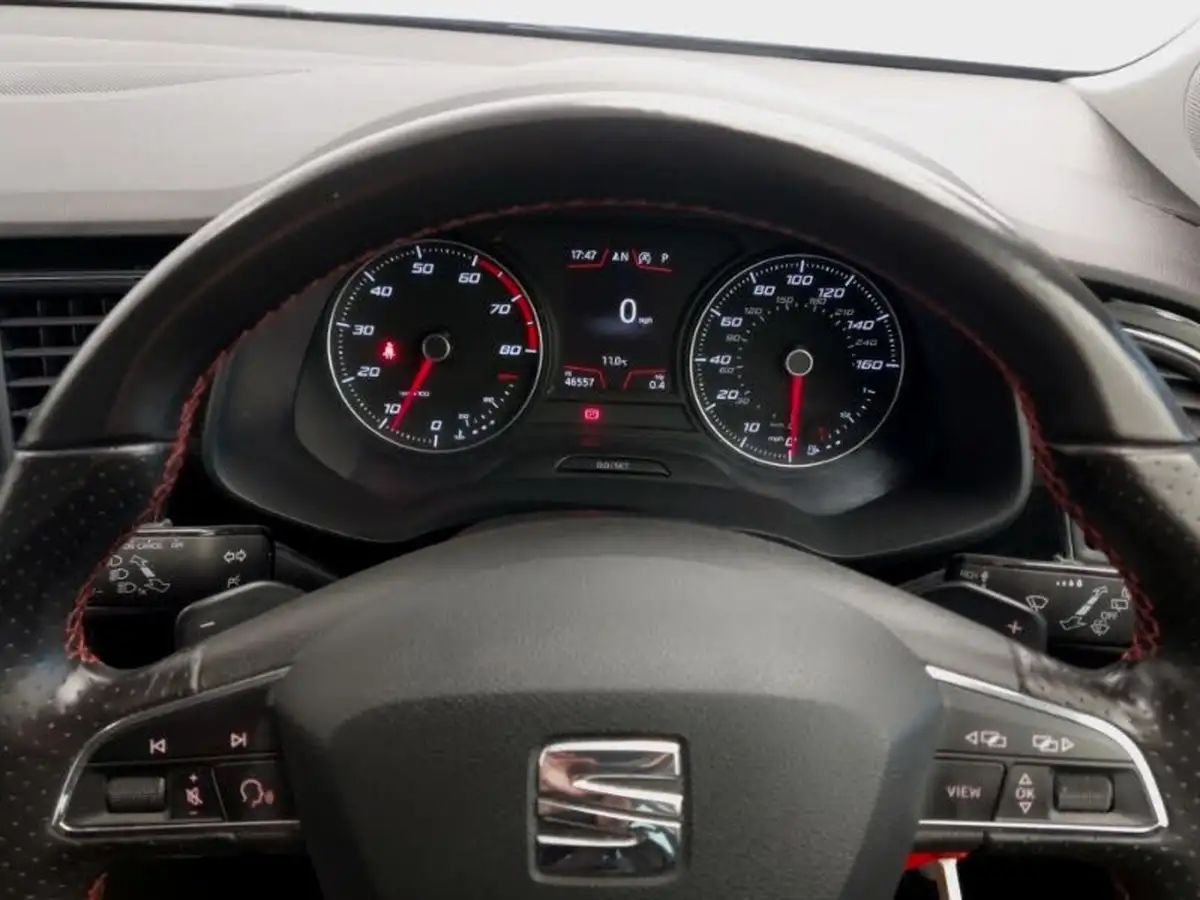2019-seat-leon-20-tsi-fr-estate-big-18