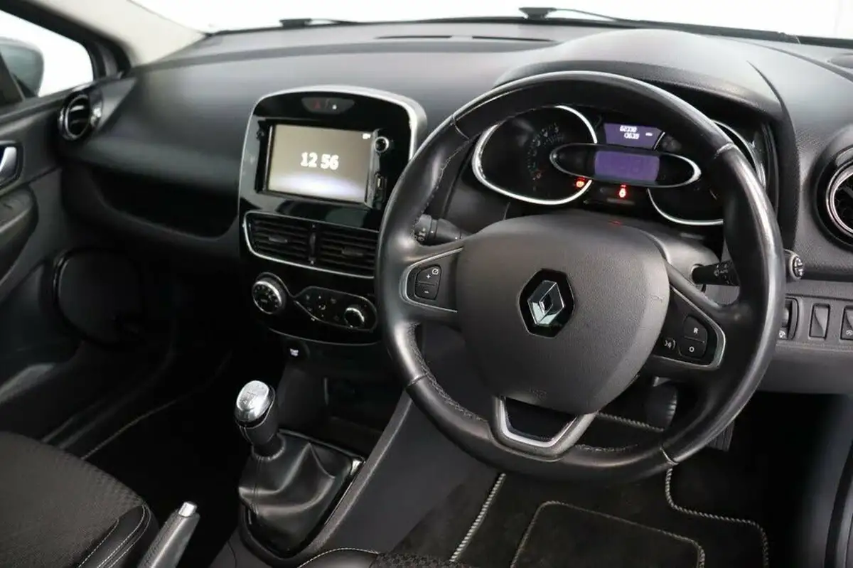2019-renault-clio-09-tce-gt-line-big-21