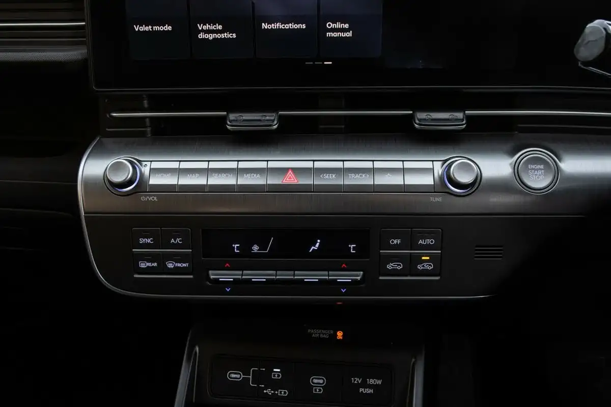 2024-hyundai-kona-16-t-gdi-advance-dct-big-33
