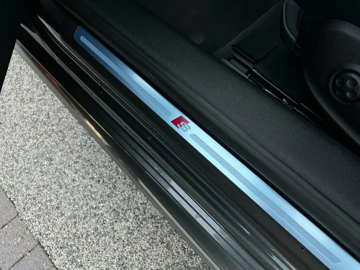 2023-audi-tt-coupe-20-40-tfsi-black-edition-big-40
