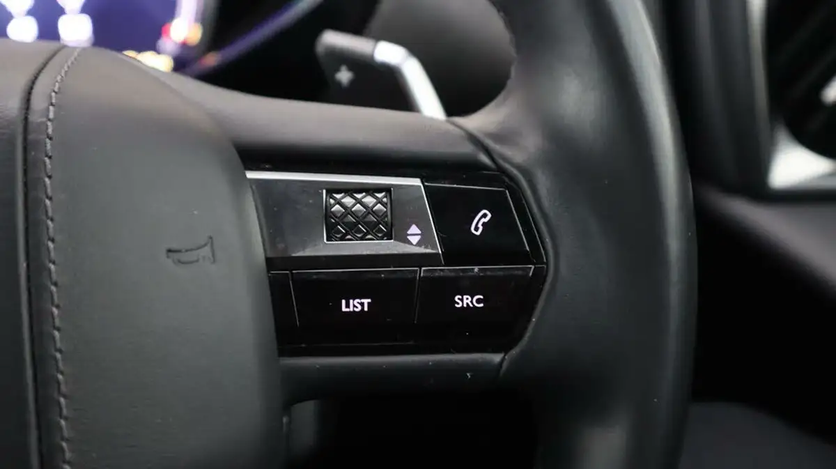 2019-ds-ds-3-crossback-12-puretech-ultra-prestige-155ps-big-24
