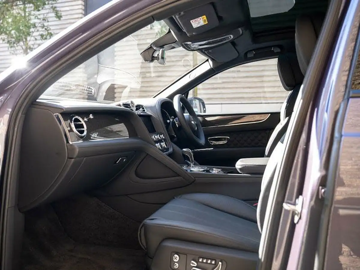 2024-bentley-bentayga-40-v8-s-big-1