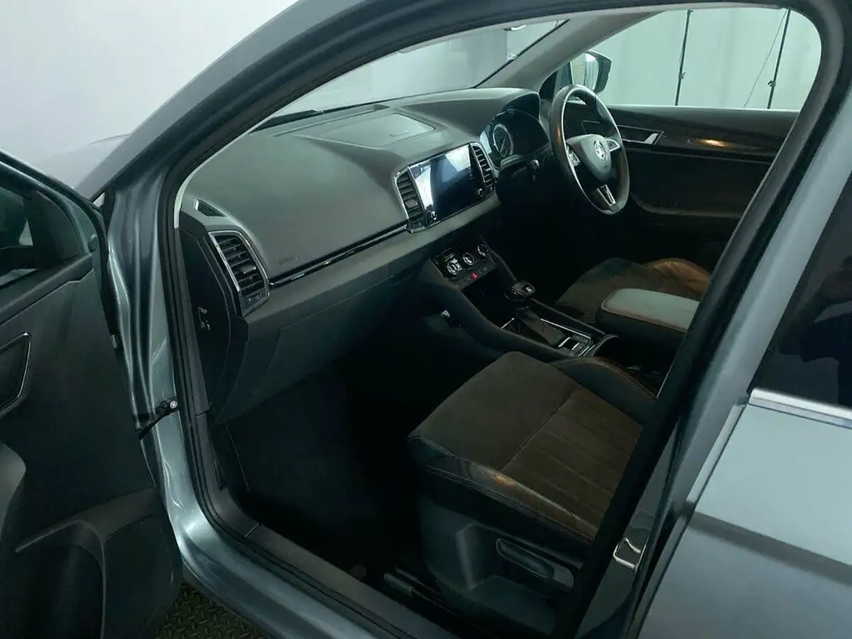 2020-skoda-karoq-15-tsi-se-l-dsg-big-16