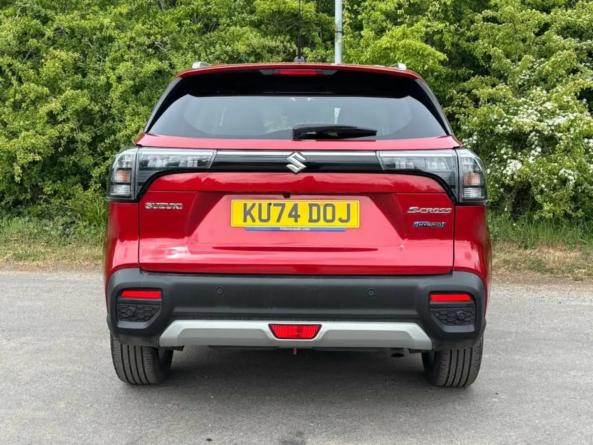 2024-suzuki-s-cross-15-motion-big-4