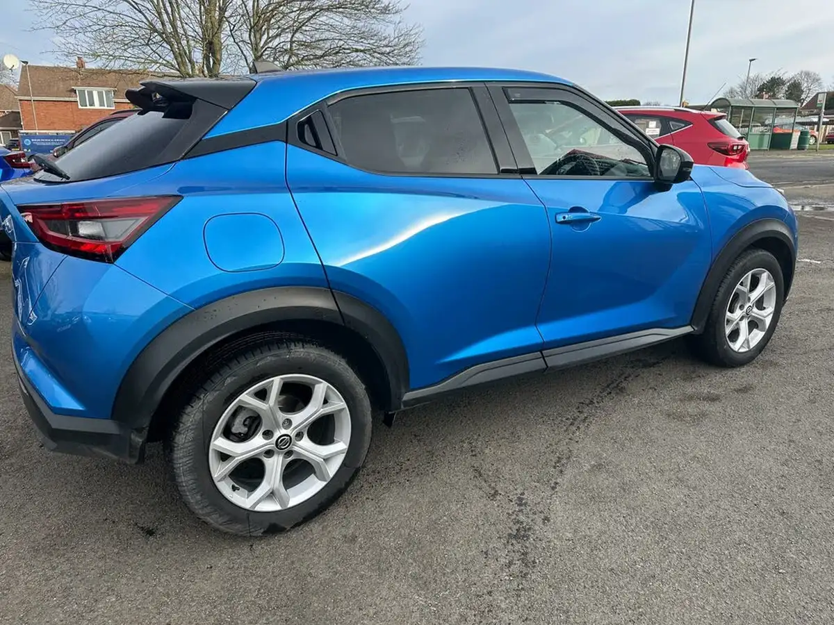 2020-nissan-juke-10-dig-t-n-connecta-117ps-dct-big-16