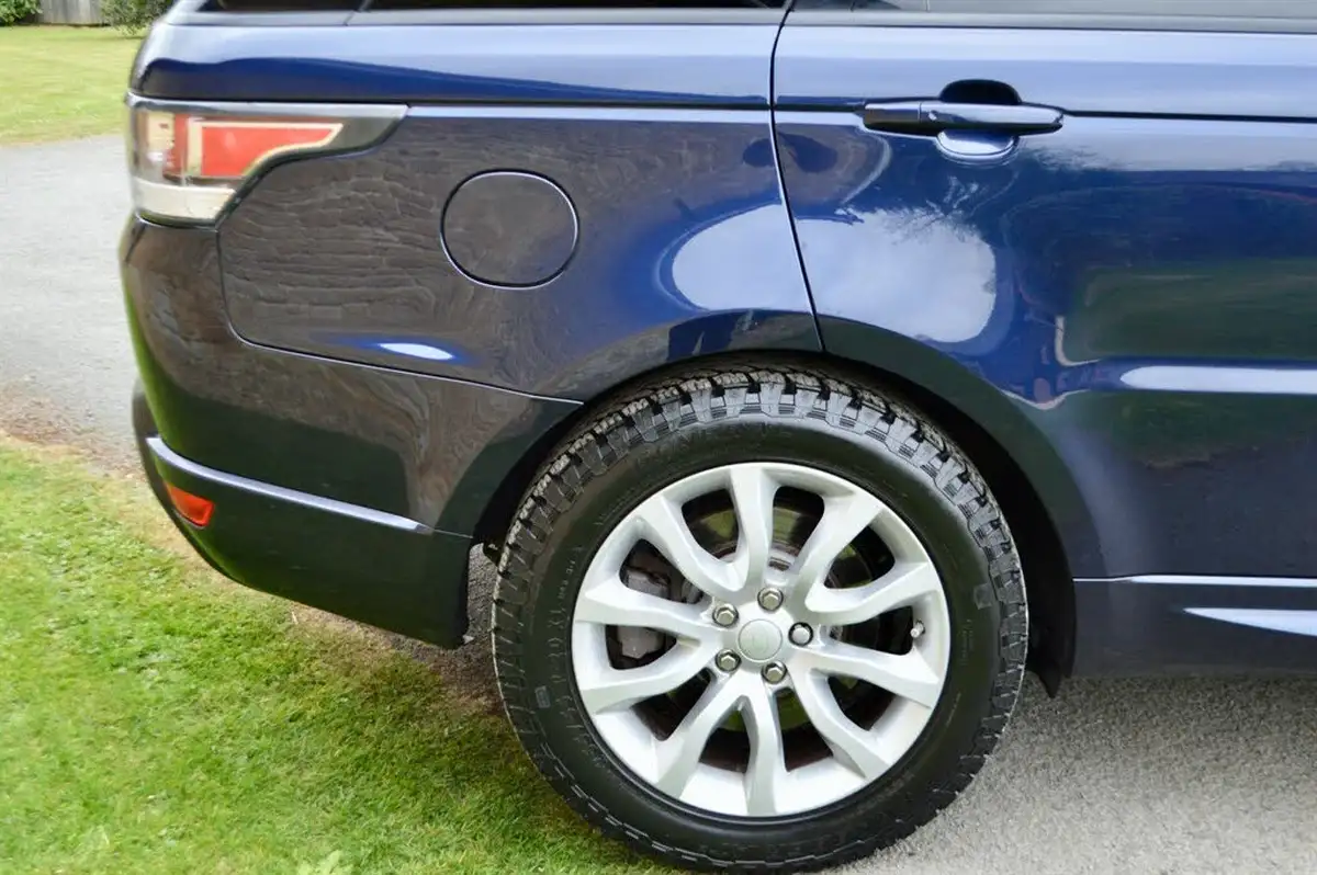 2017-land-rover-range-rover-sport-30-sd-v6-hse-306ps-big-12