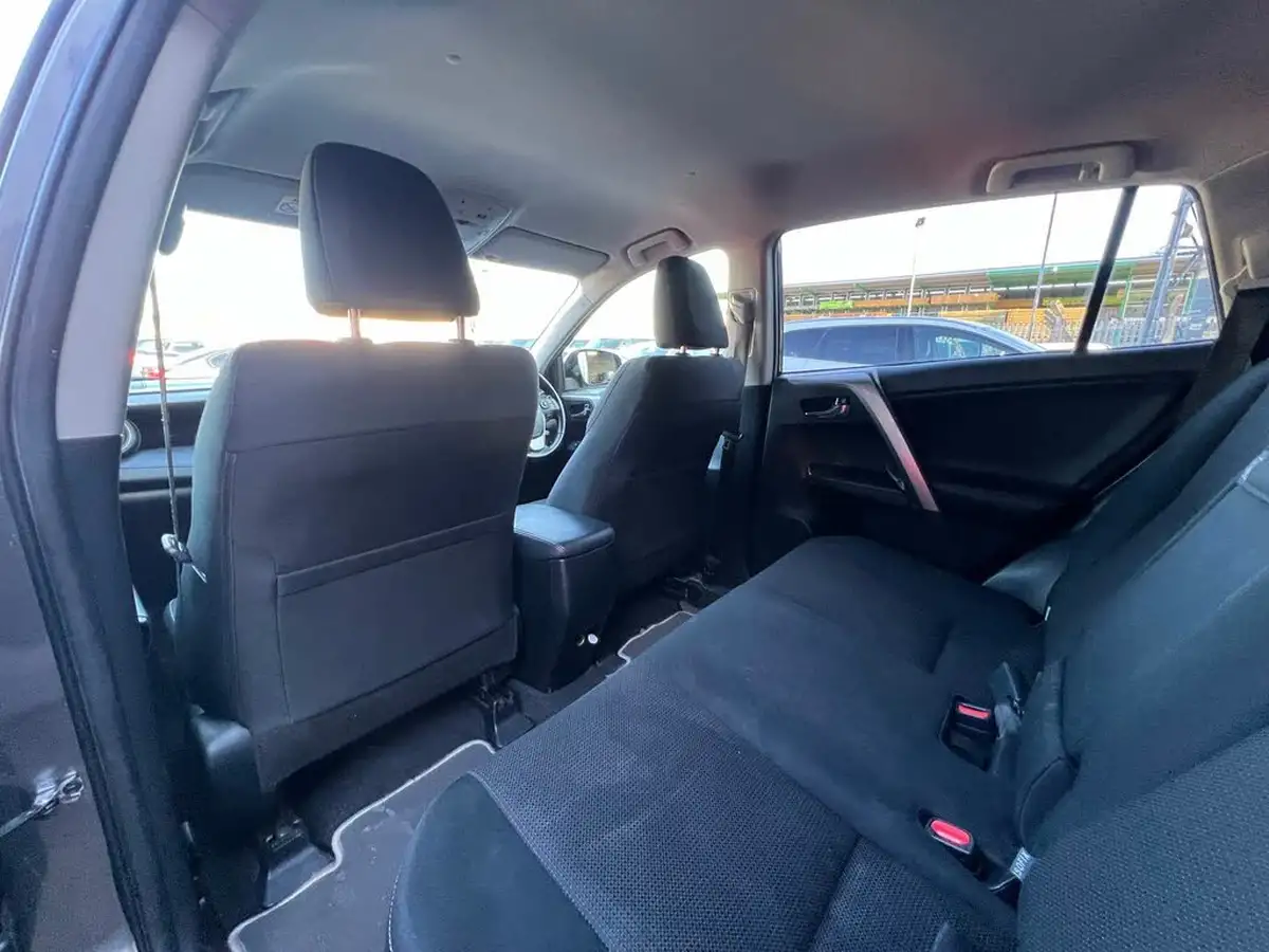 2018-toyota-rav4-25-vvt-i-icon-tech-big-25