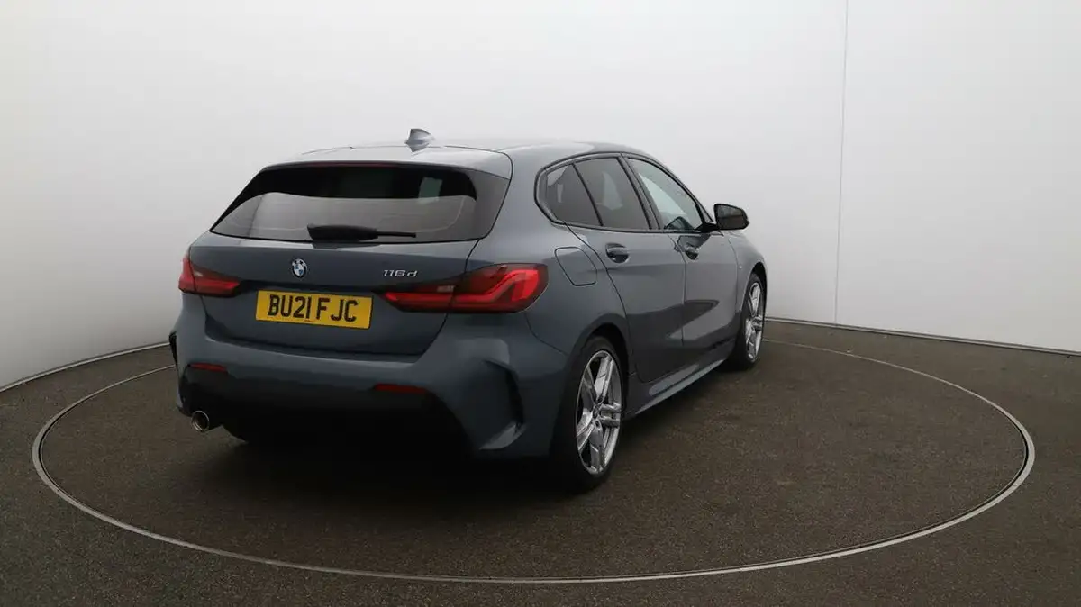 2021-bmw-1-series-15td-116d-m-sport-lcp-dct-big-48