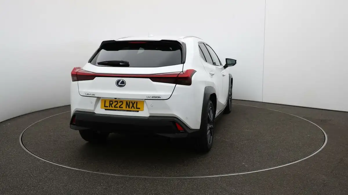 2022-lexus-ux-250h-20-ux-184bhp-without-navigation-big-47