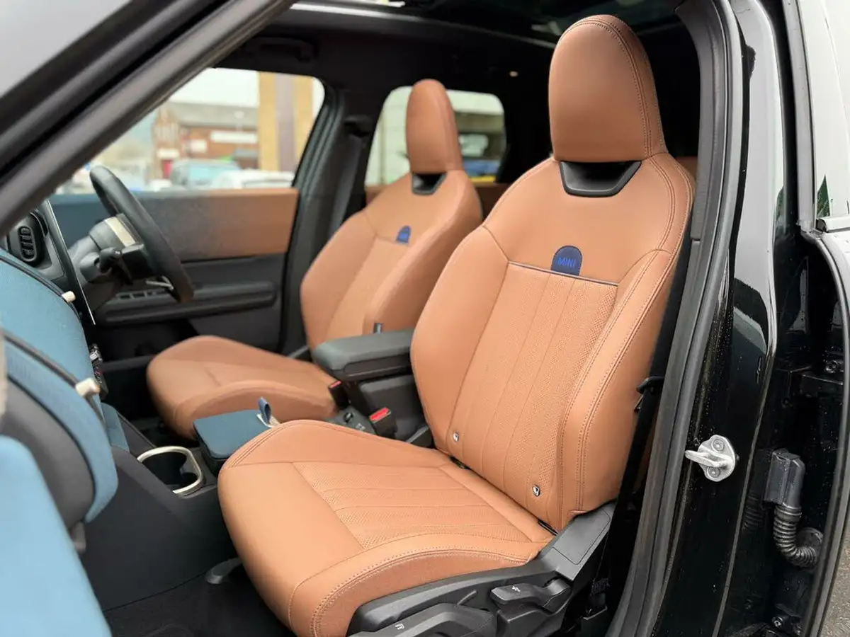 2024-mini-countryman-20-cooper-s-exclusive-215bhp-all4-big-11