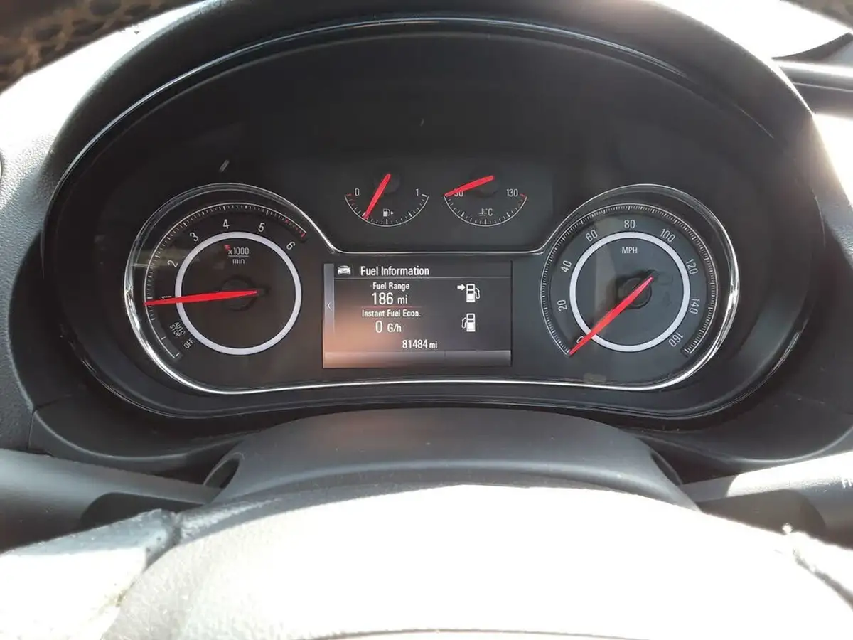 2015-vauxhall-insignia-20cdti-sri-vx-line-140ps-navss-ecoflex-big-15