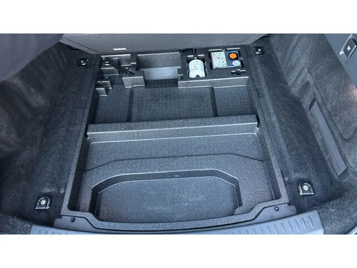 2022-jaguar-i-pace-ev400-hse-black-big-25