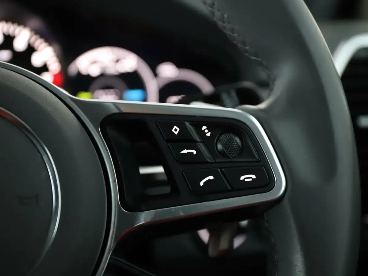 2022-porsche-cayenne-30-v6-e-hybrid-platinum-edition-340ps-coupe-big-22