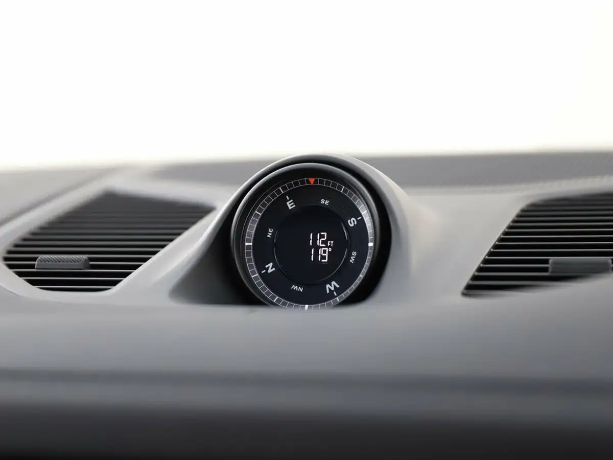 2023-porsche-cayenne-30-v6-353ps-coupe-big-13