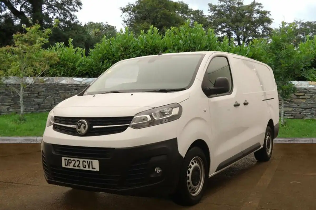 2022-vauxhall-vivaro-15td-2900-l2h1-dynamic-big-6