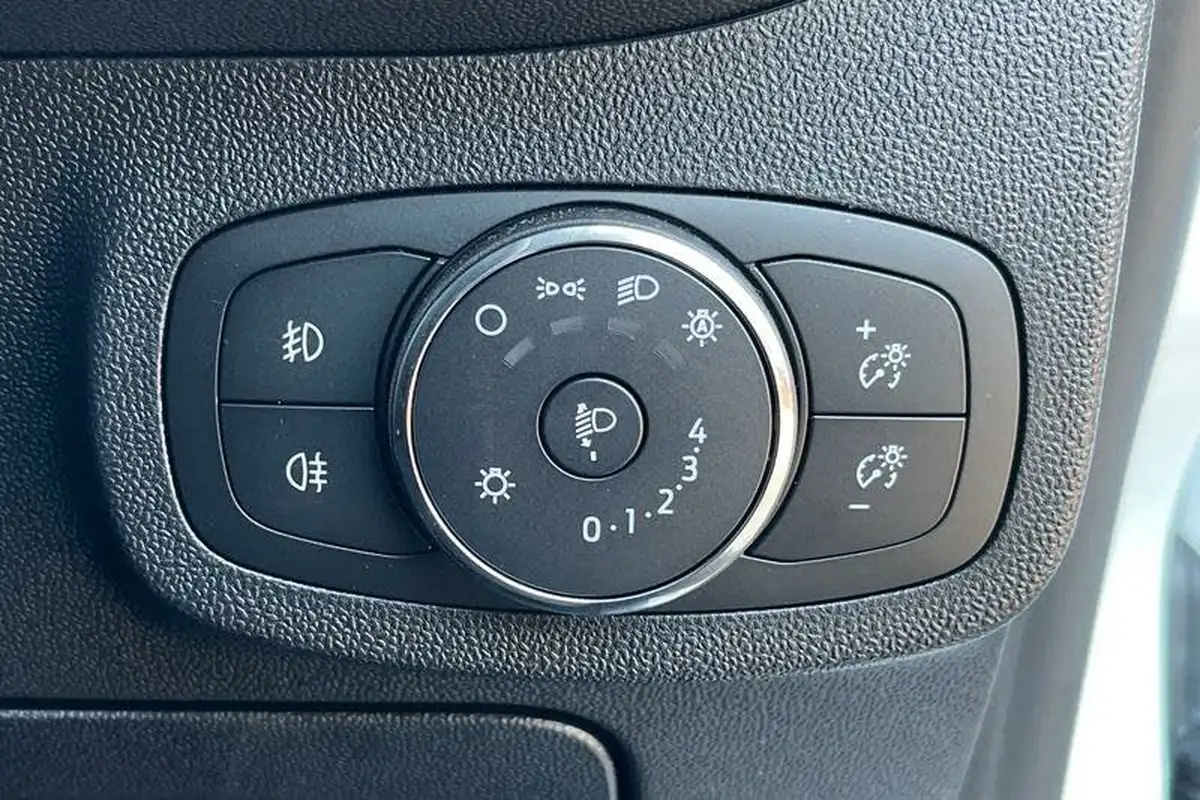 2022-ford-fiesta-10t-titanium-125ps-hybrid-mhev-powershift-big-26