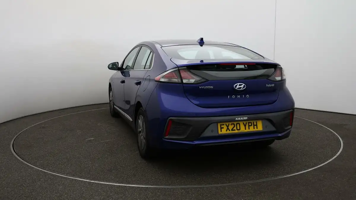 2020-hyundai-ioniq-16-gdi-premium-hybrid-big-54