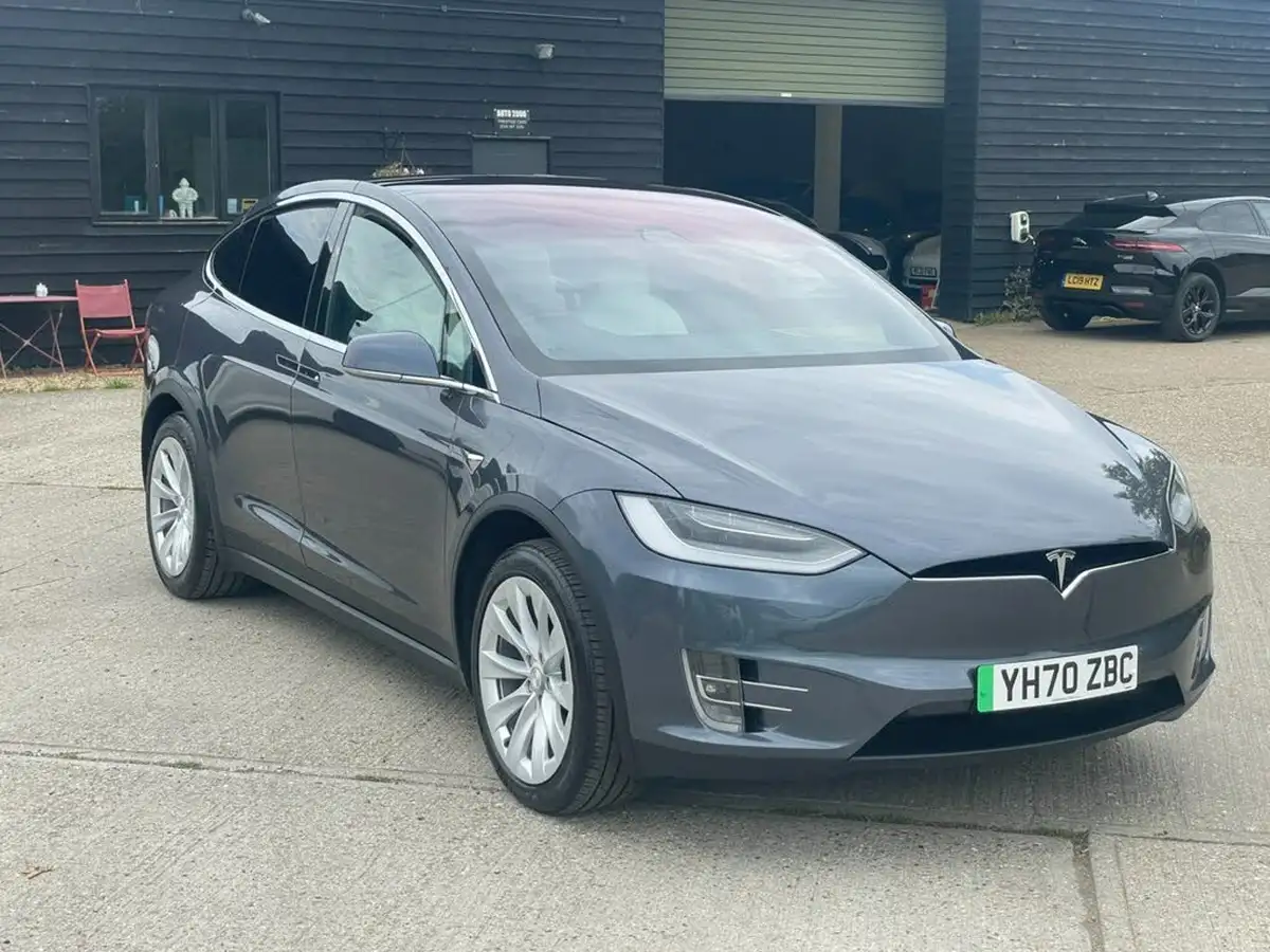 2020-tesla-model-x-e-long-range-big-0