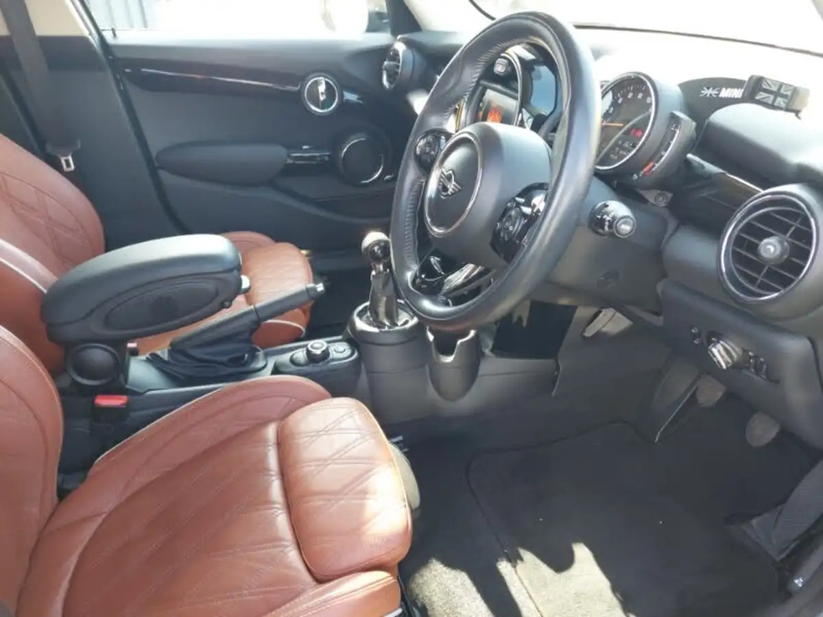 2020-mini-cooper-15-cooper-exclusive-hatchback-5d-big-11