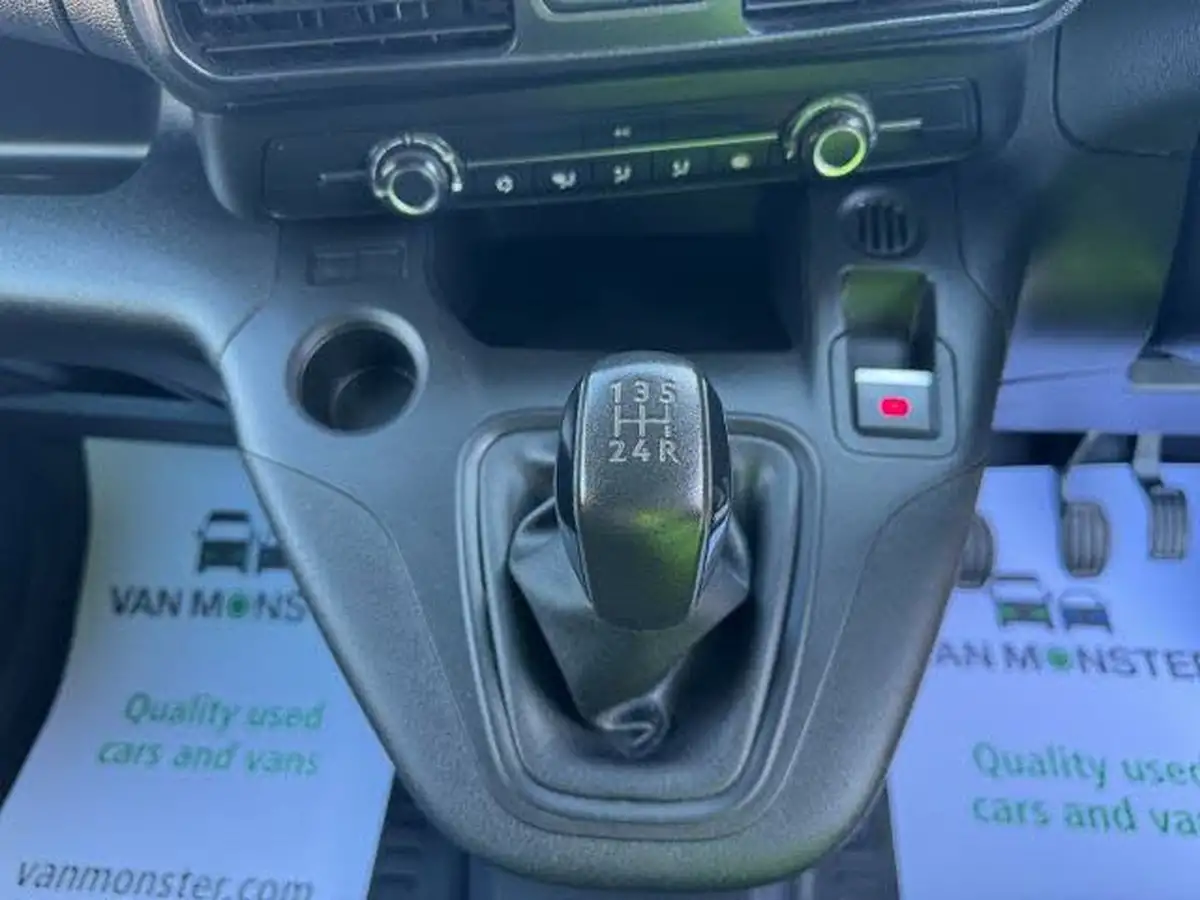2021-peugeot-partner-15-bluehdi-1000-professional-100ps-eu6dt-panel-big-22