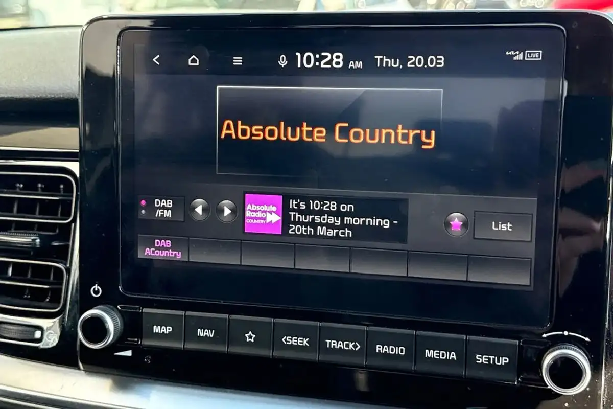 2022-kia-stonic-10-t-gdi-connect-big-34