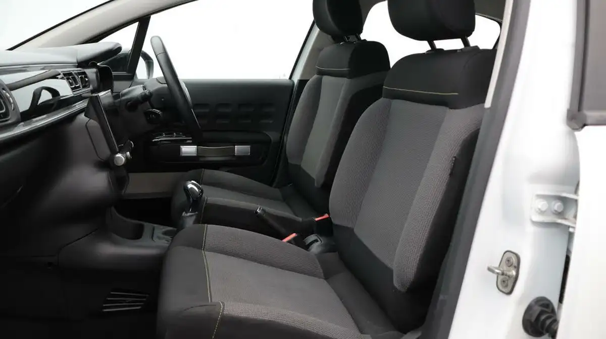 2018-citroen-c3-12-puretech-feel-82ps-big-14
