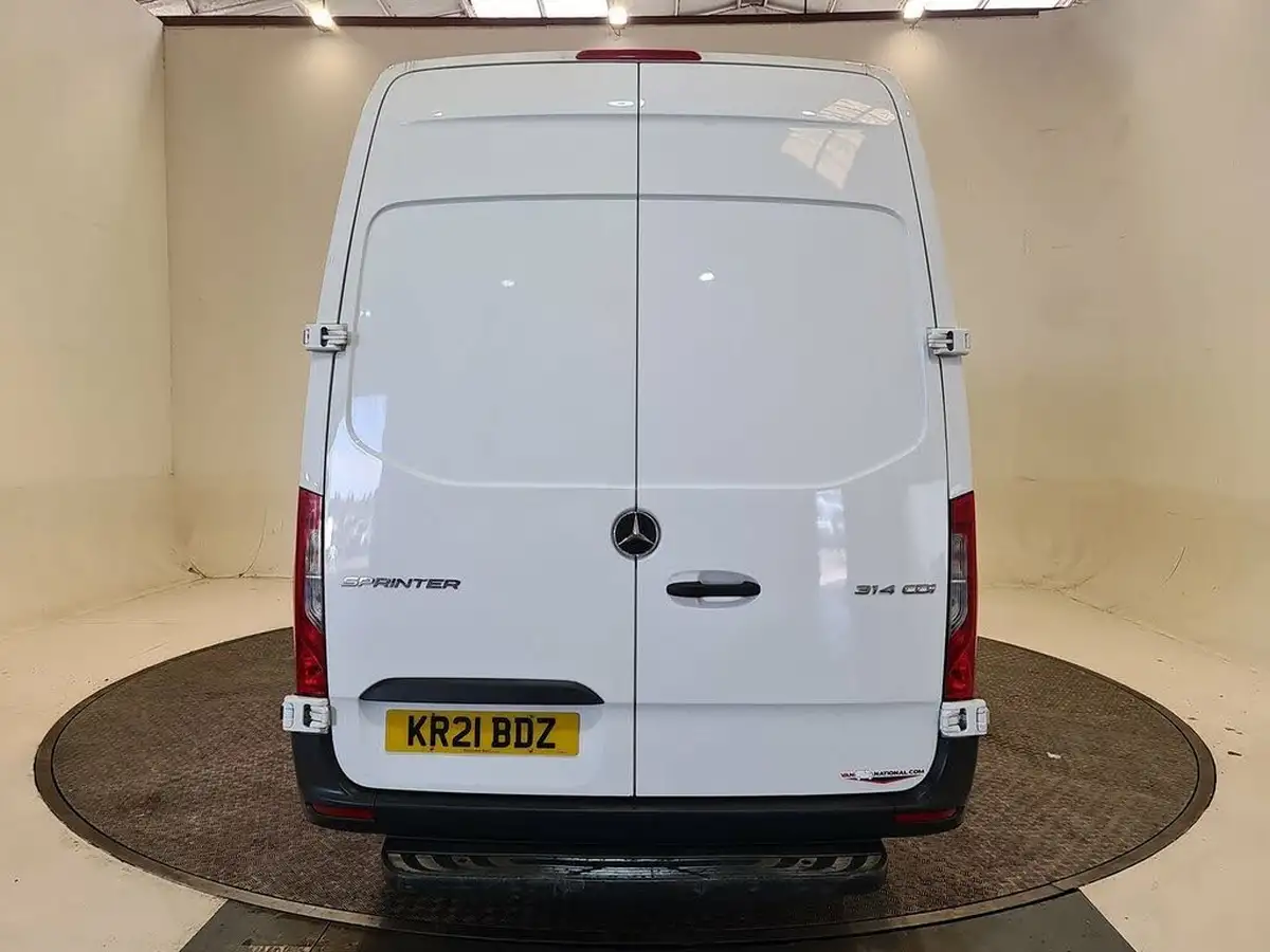 2021-mercedes-benz-sprinter-21cdi-314-l3h2-progressive-panel-big-14