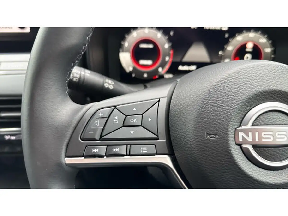 2024-nissan-juke-10-dig-t-n-connecta-big-21