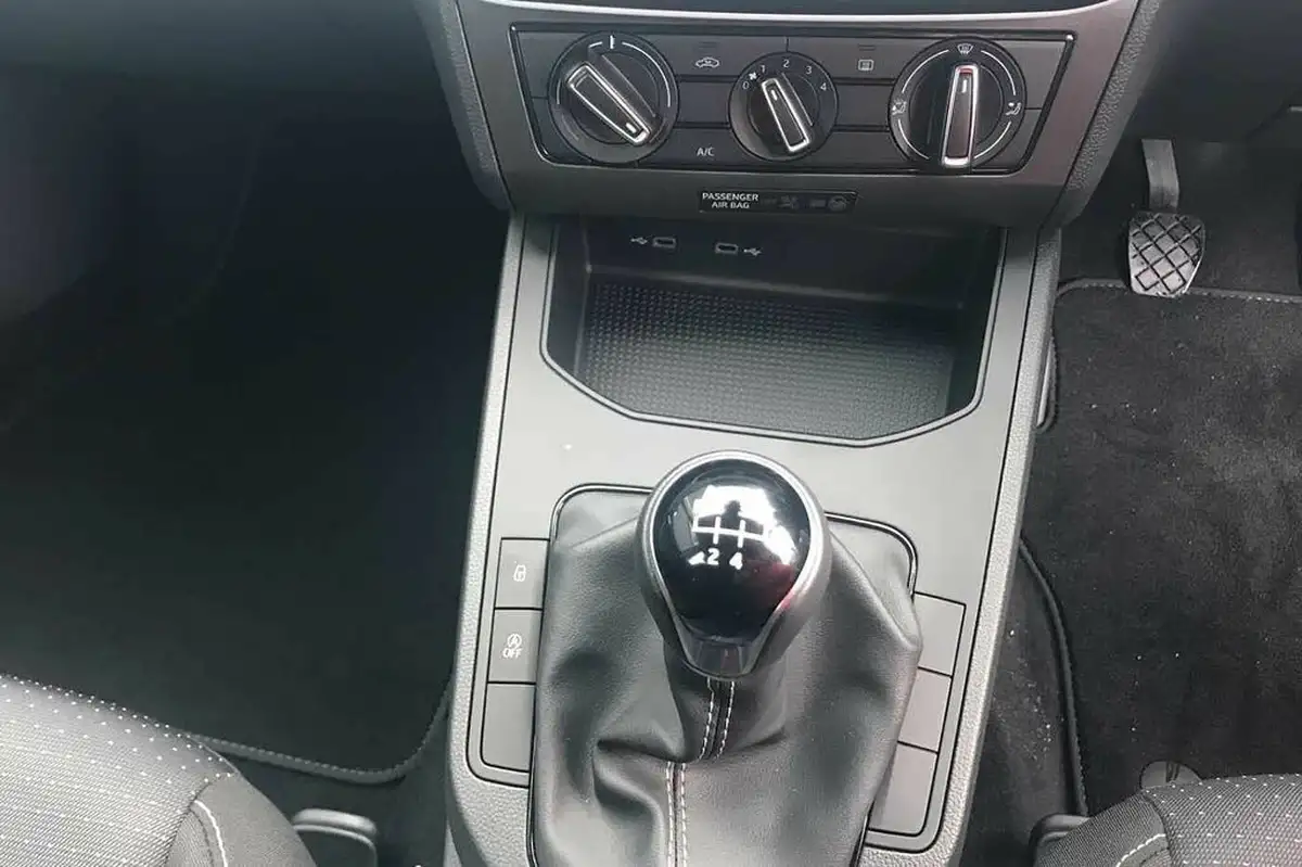 2024-seat-ibiza-10-tsi-se-technology-big-7