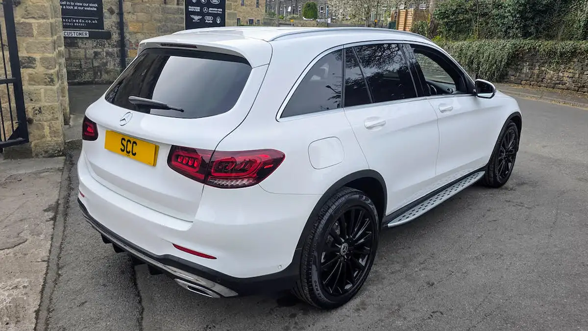 2020-mercedes-benz-glc-class-20d-glc220d-amg-line-premium-station-wagon-5d-big-6