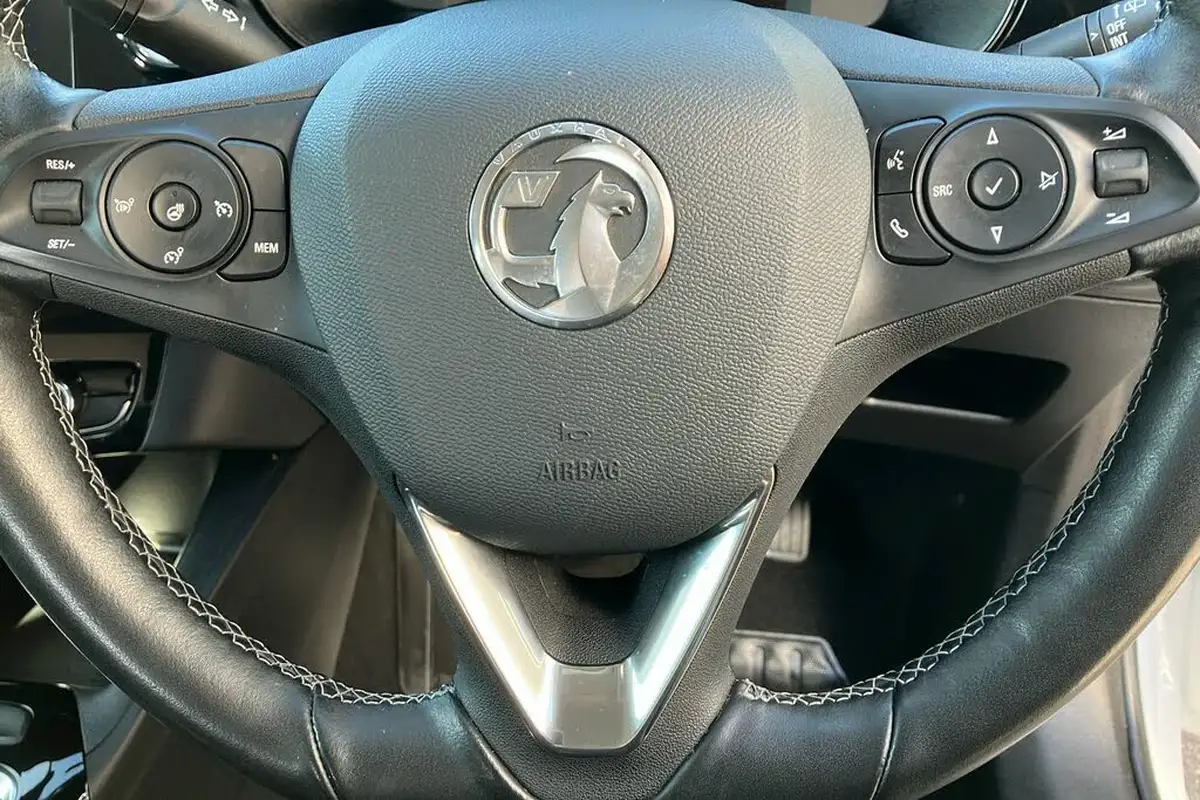 2020-vauxhall-corsa-12-turbo-elite-nav-premium-big-16