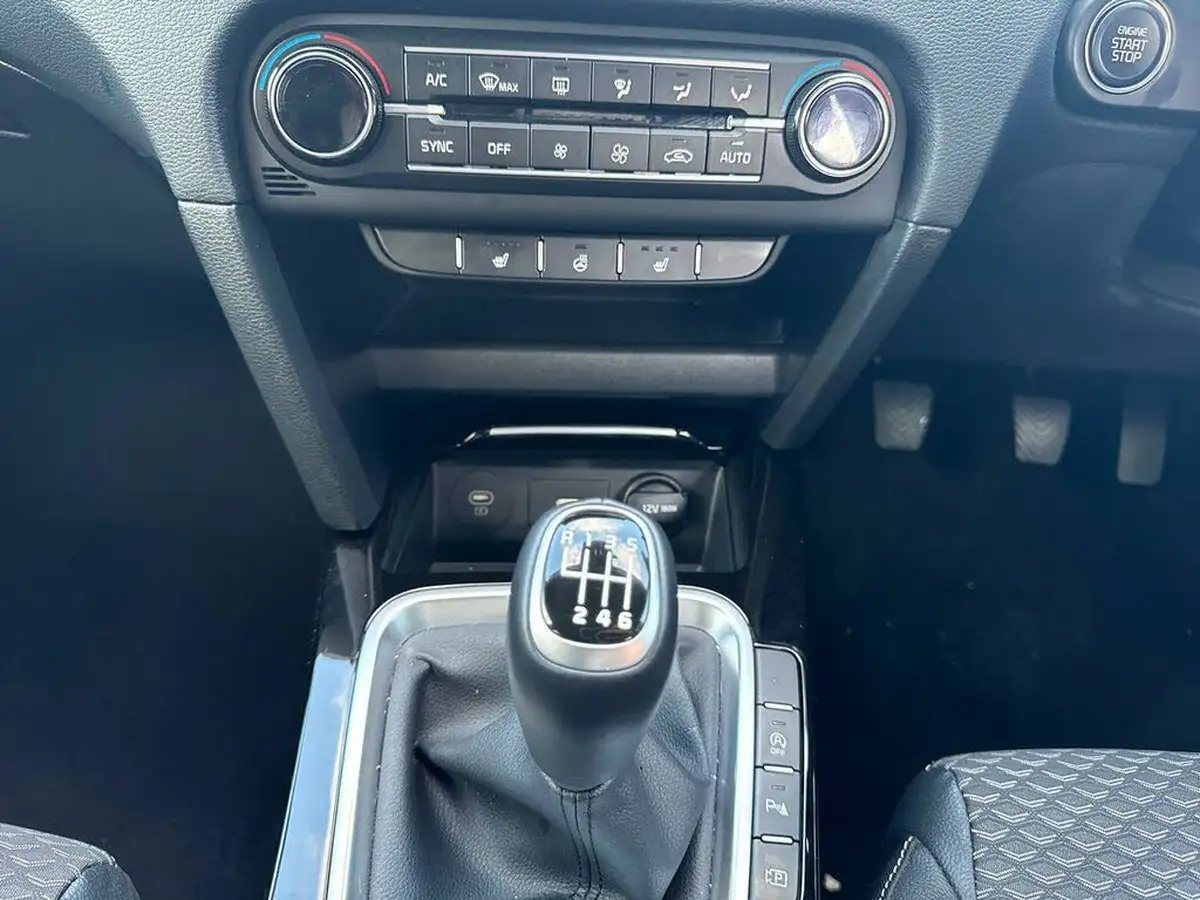 2024-kia-xceed-15-t-gdi-3-158bhp-big-16
