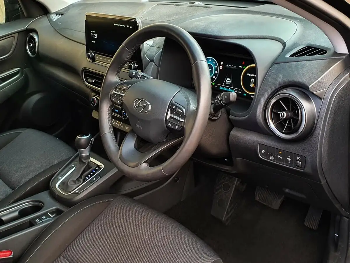 2022-hyundai-kona-16-gdi-premium-big-11