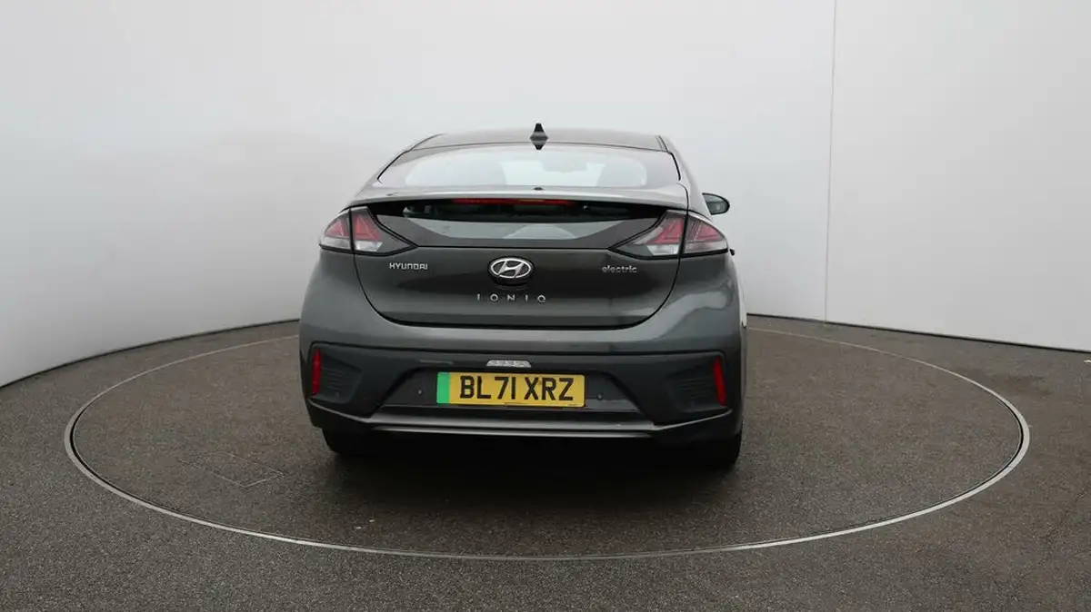 2022-hyundai-ioniq-e-premium-electric-big-6