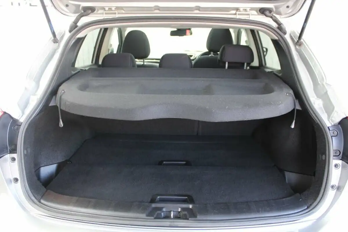 2015-nissan-qashqai-15dci-n-tec-big-17