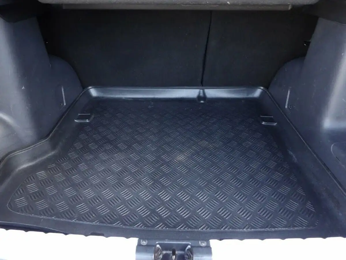 2016-dacia-duster-15dci-laureate-110bhp-station-wagon-5d-big-19