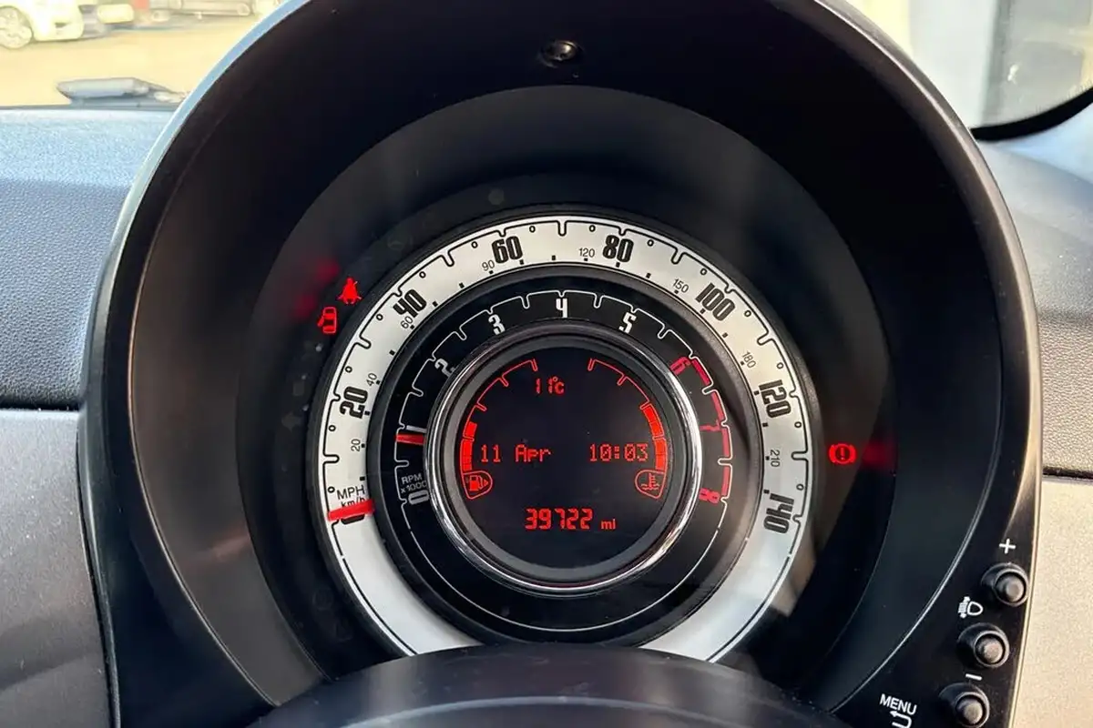 2019-fiat-500-12-s-big-53