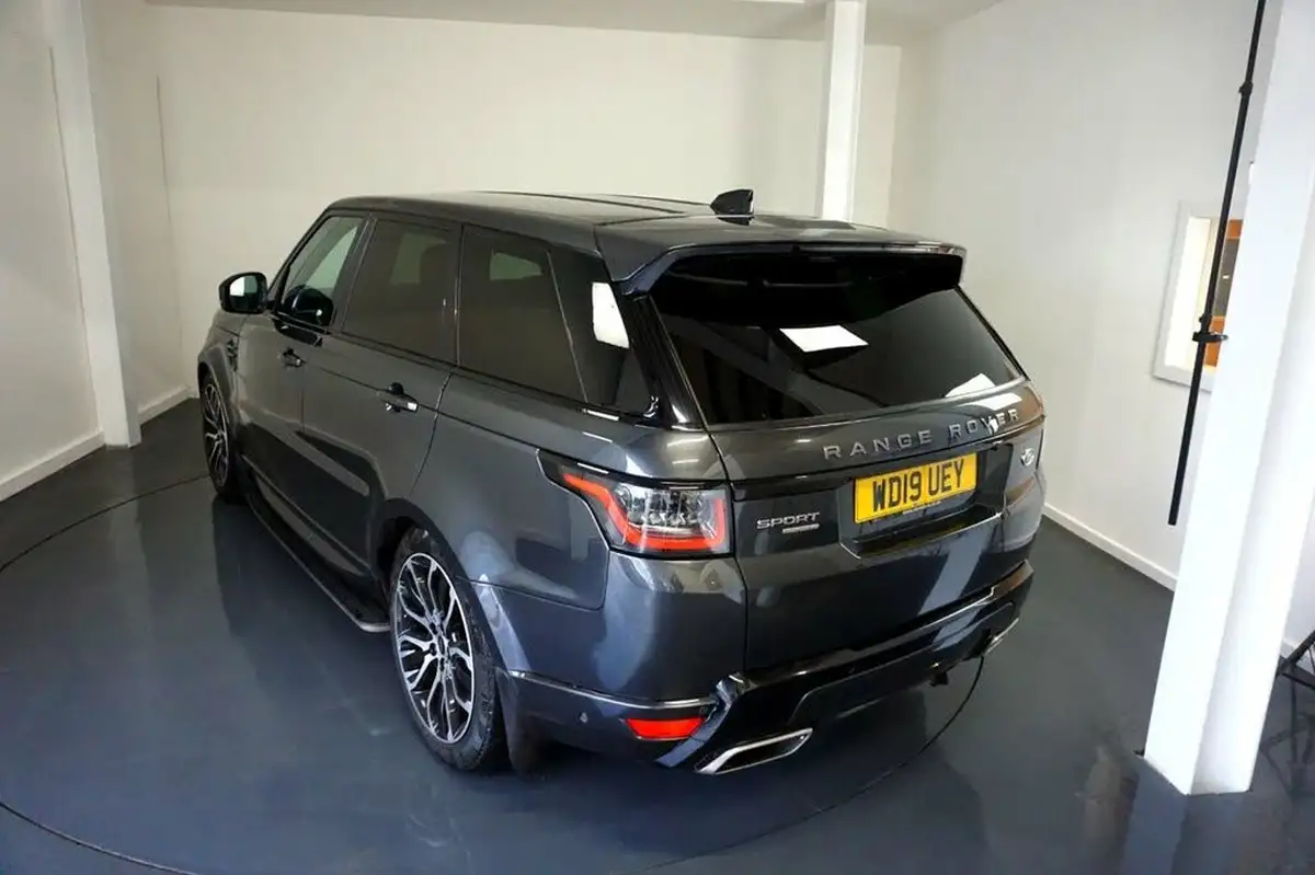 2019-land-rover-range-rover-sport-30-sdv6-hse-dynamic-big-5