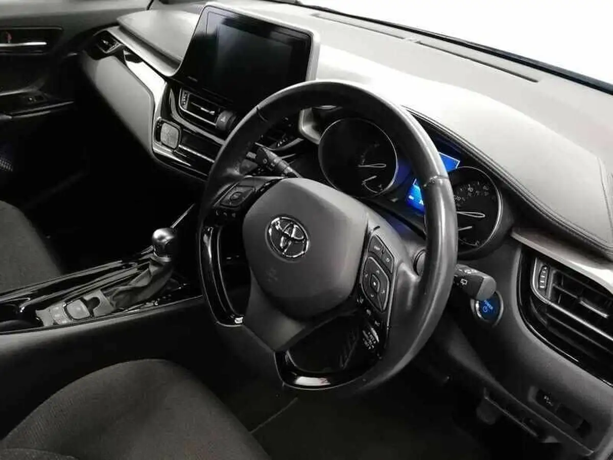 2019-toyota-c-hr-18-vvt-i-dynamic-big-9